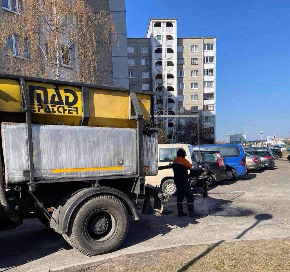 Ямочный ремонт в Бресте. Фото: ТГ-канал Александр Рогачук.