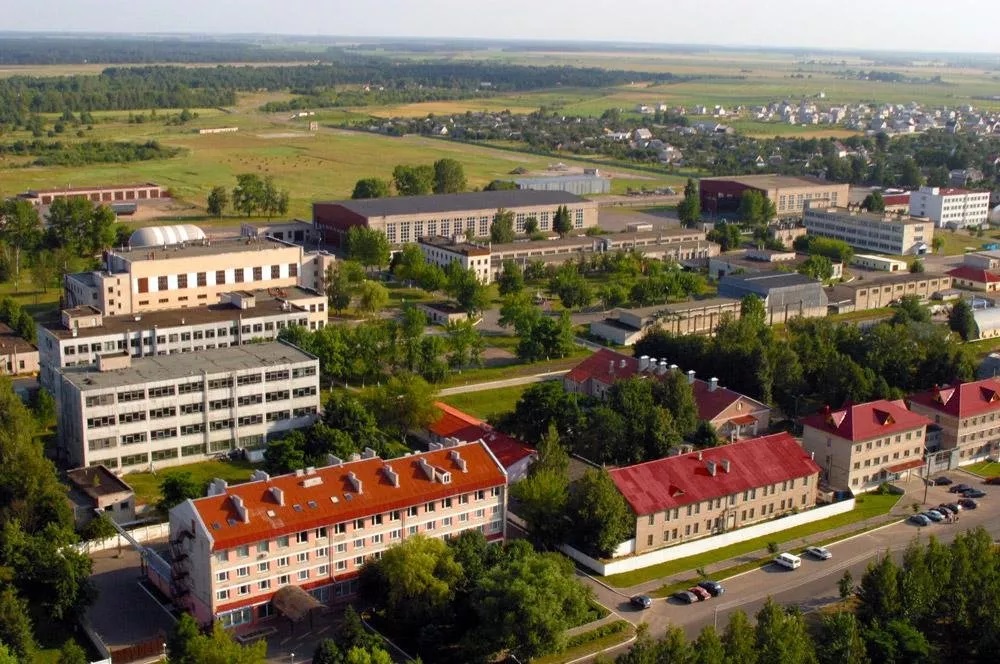 558-й Авиаремонтный завод в Барановичах