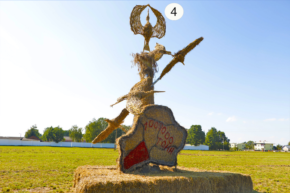Соломенная фигура Аис на 1000 тонн, победившая в конкурсе на лучшую композицию в номинации «Приз зрительских симпатий». Ивановский район, Брестская область. Фото: www.janow.by.