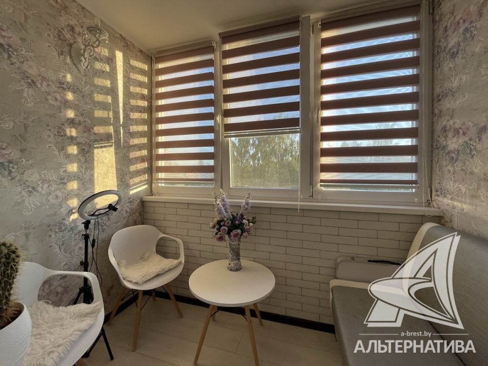  Лоджия в кухне.