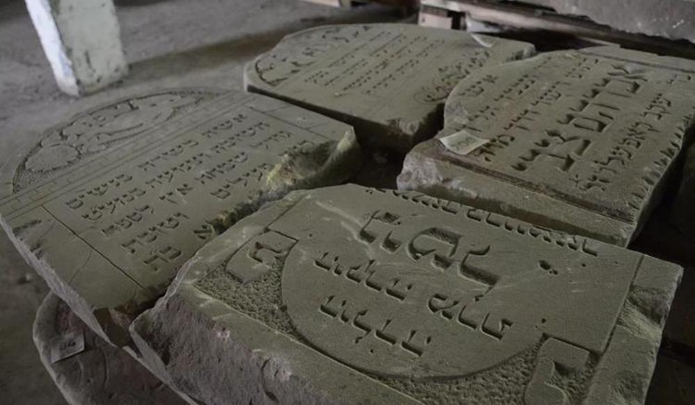 Мацевы на складе ЖКХ 