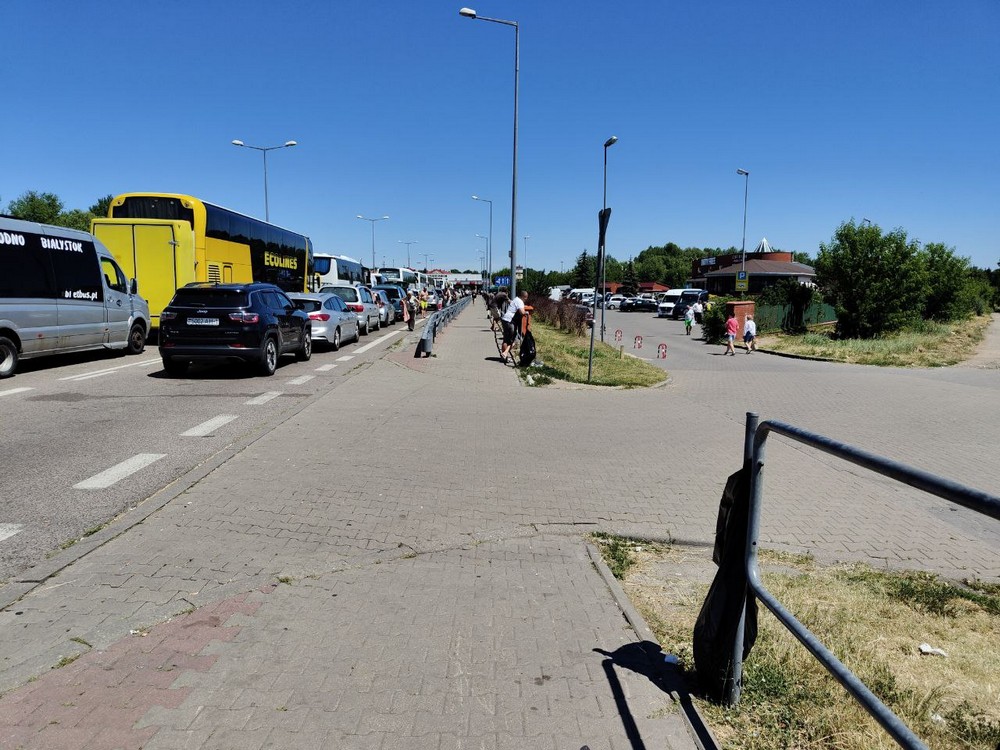 Очередь на выезде из Польши в Беларусь 2 июля 2025 года. Фото из приграничных чатов
