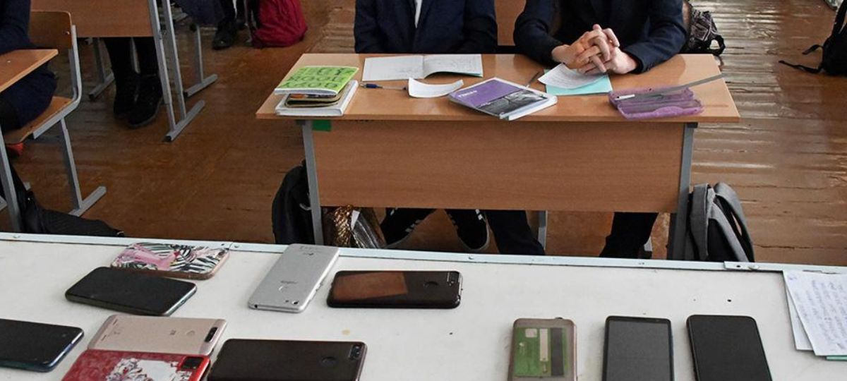Запрет, школы, телефоны